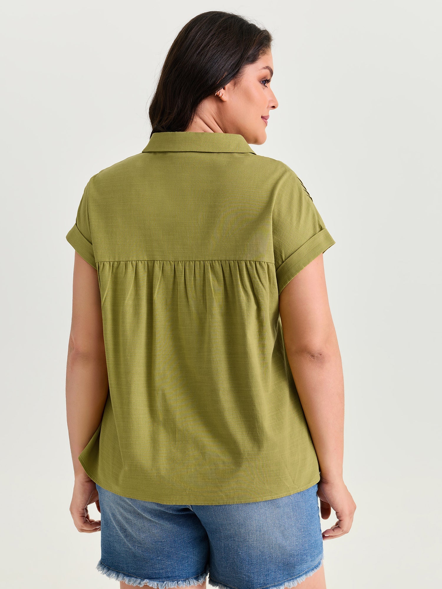 Collared Plain Pleated Half-Placket Blouse