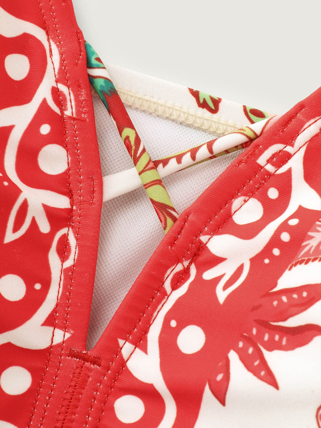Floral Print Color Contrast Cut-Out Neckline Swim Top