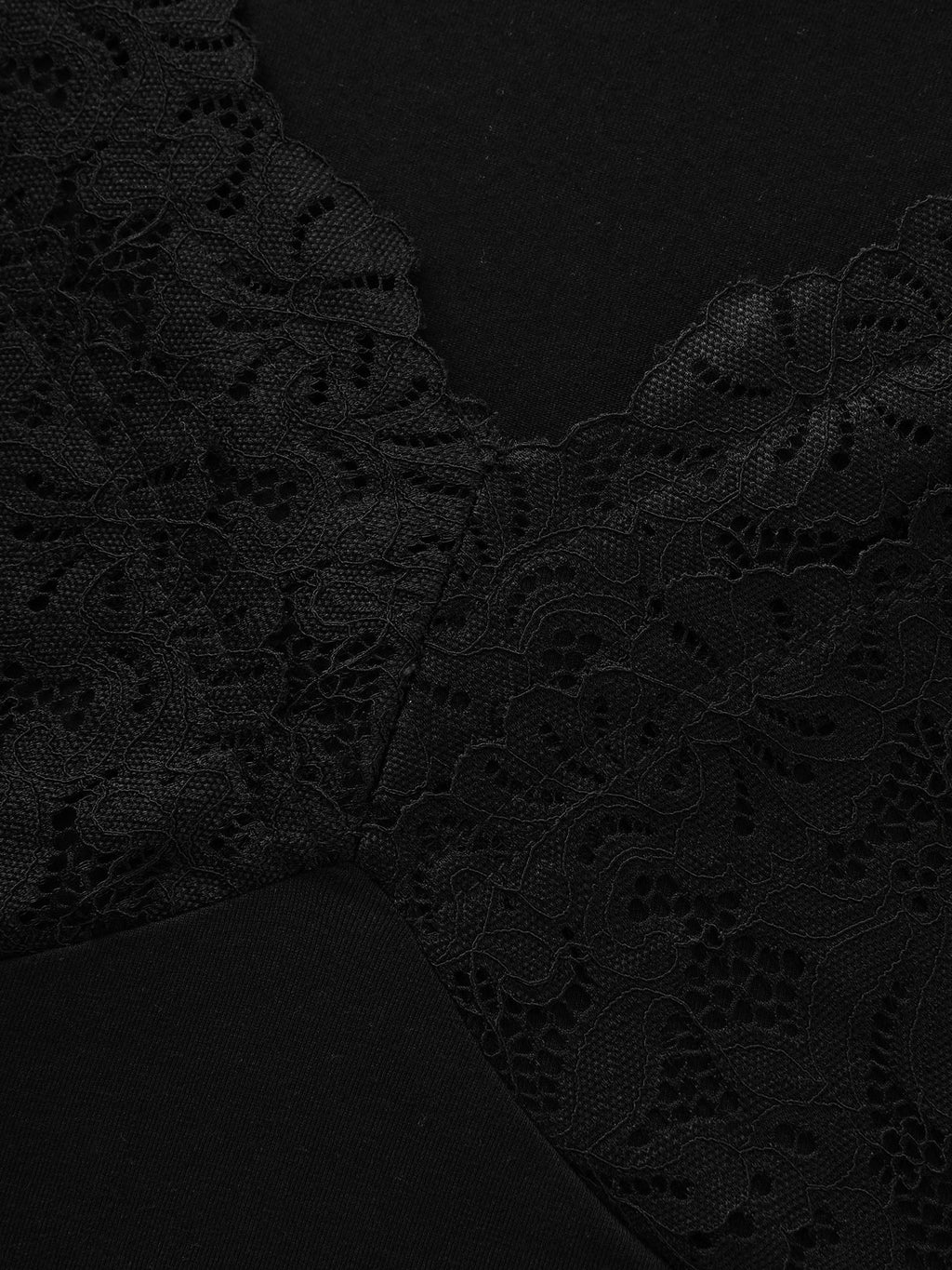 Cotton Lace Trim V-Neckline T-Shirt