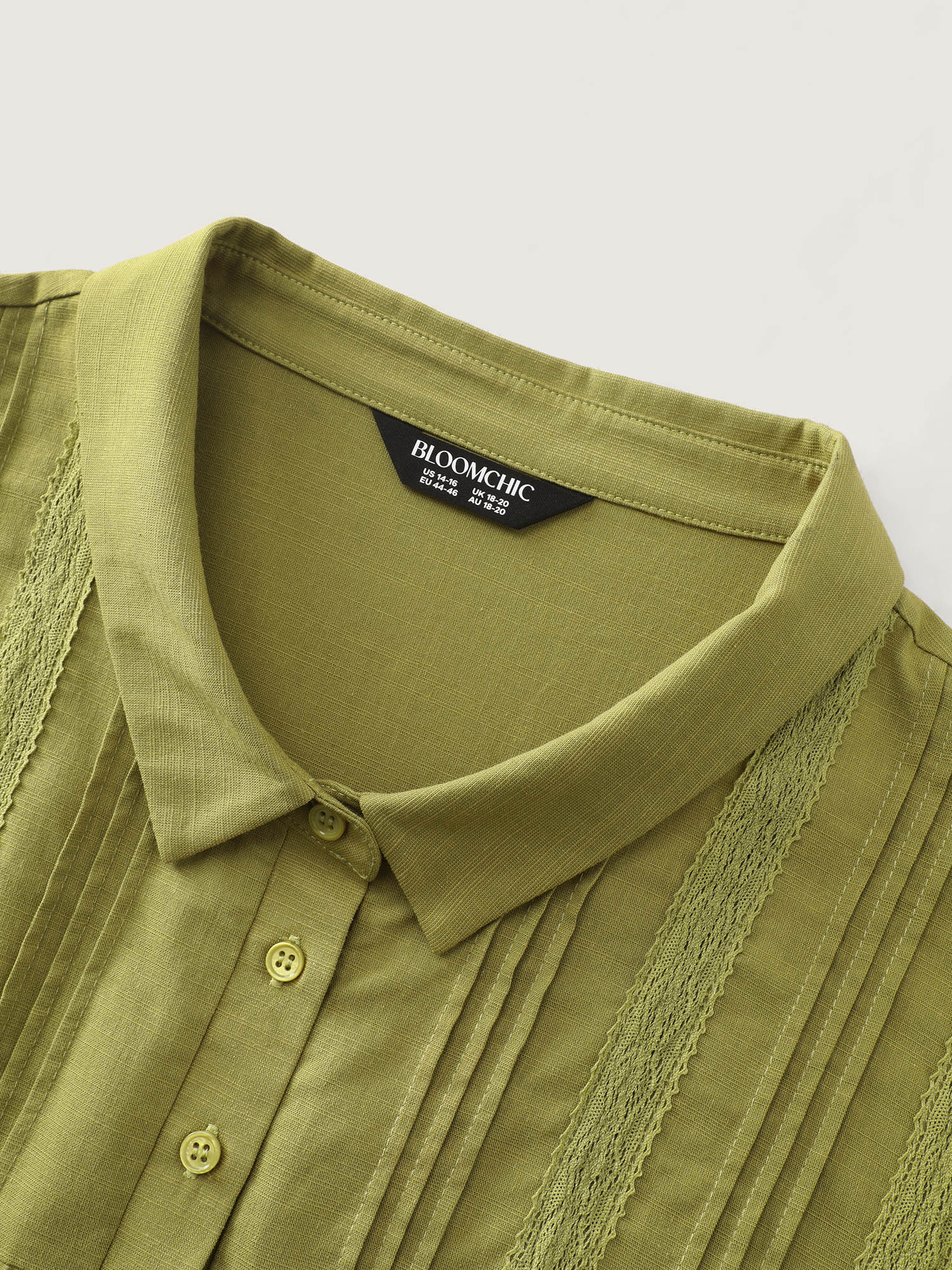 Collared Plain Pleated Half-Placket Blouse