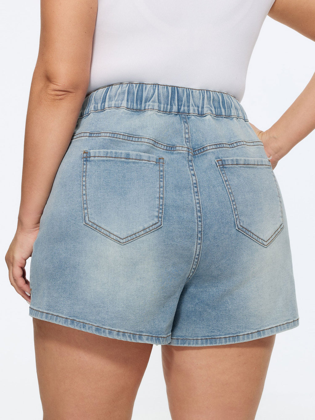 Stretchy Elastic Back Waist Straight-Leg Denim Shorts