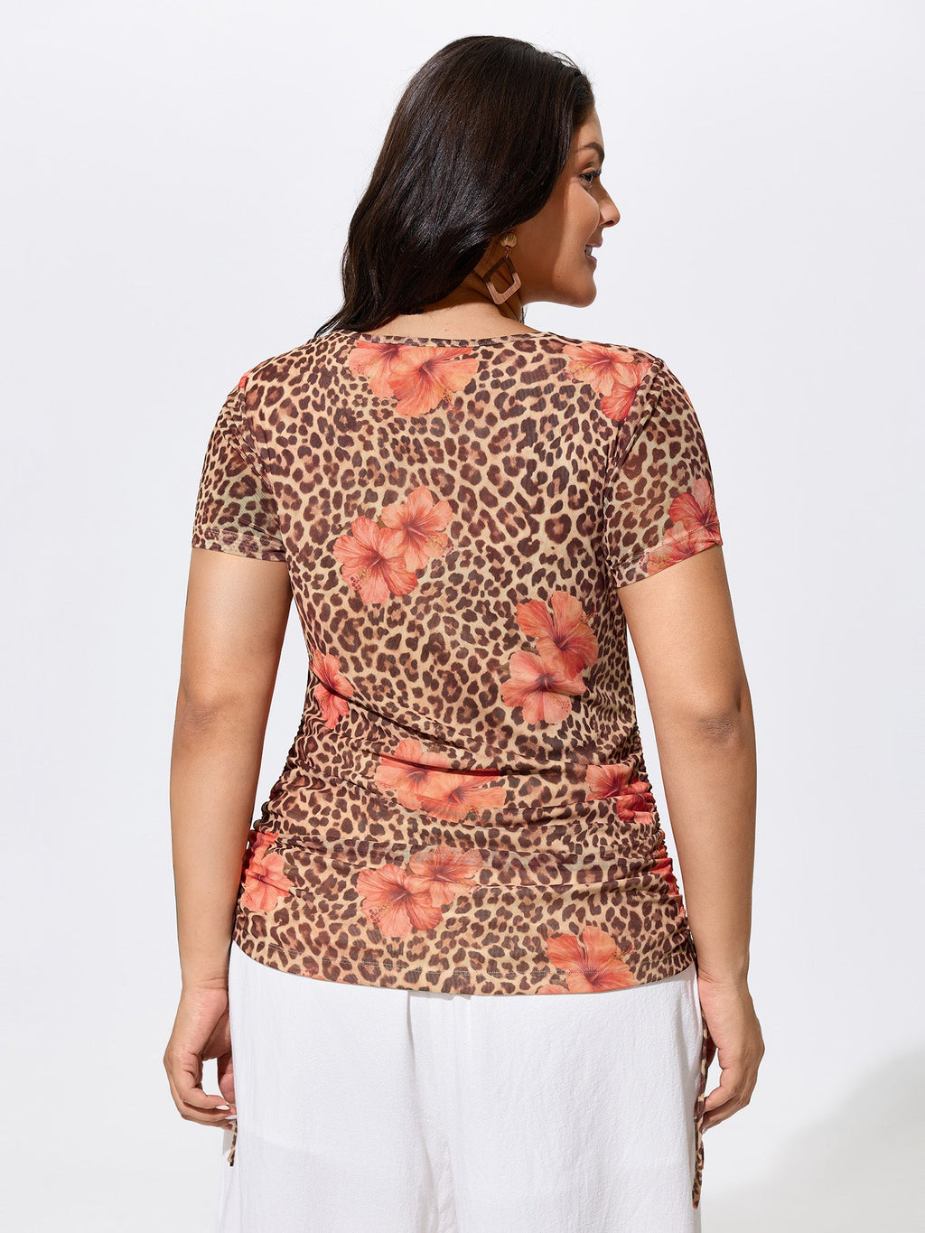 Wild-Side Leopard Print Stretchy Fitted T-Shirt