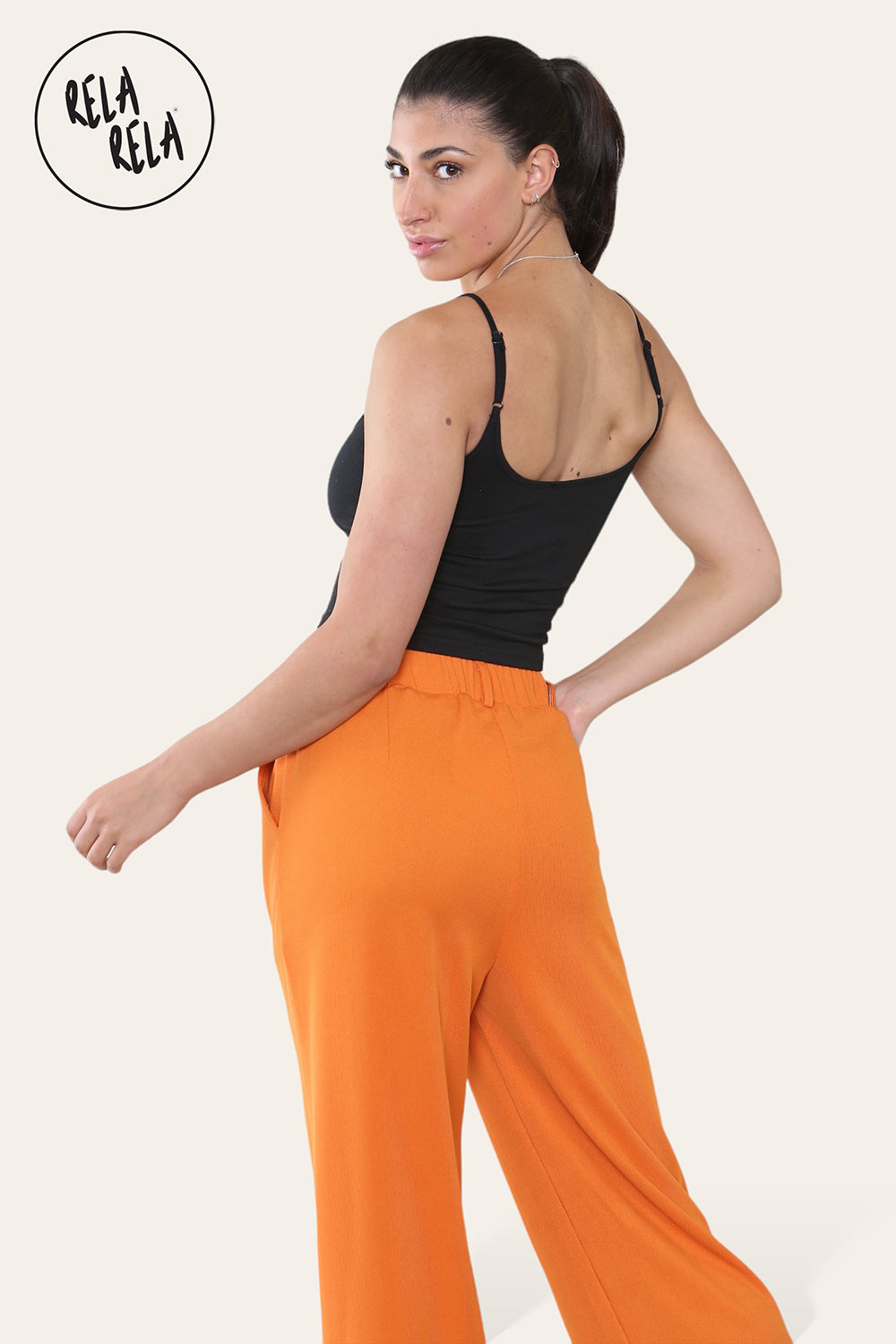 Womens Wardrobe Essential Stretchy Cropped Cami Top in Black