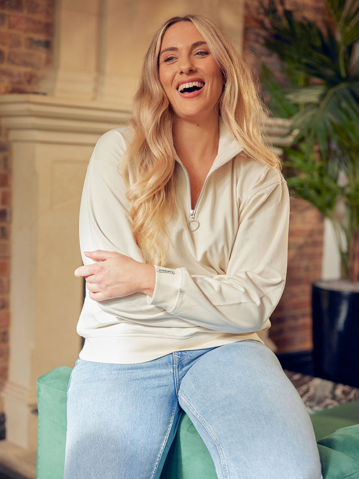 Evie - Zip Sweatshirt - Cream