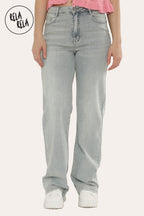 Viral Stretchy Straight Leg Jeans Soft Dad Fit in Light Blue Wash
