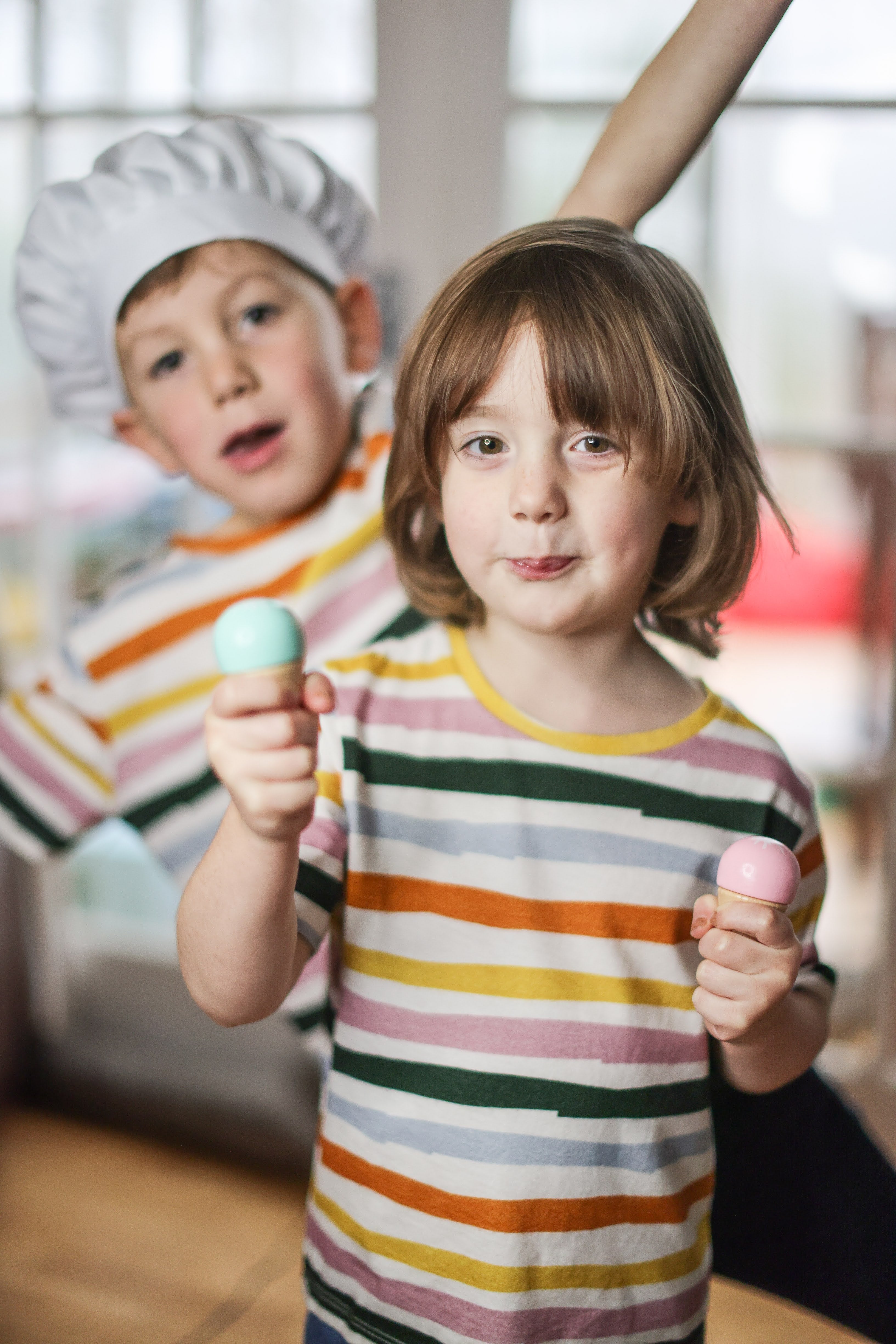 Hedy - Kids T-Shirt - White Wave Stripe Print