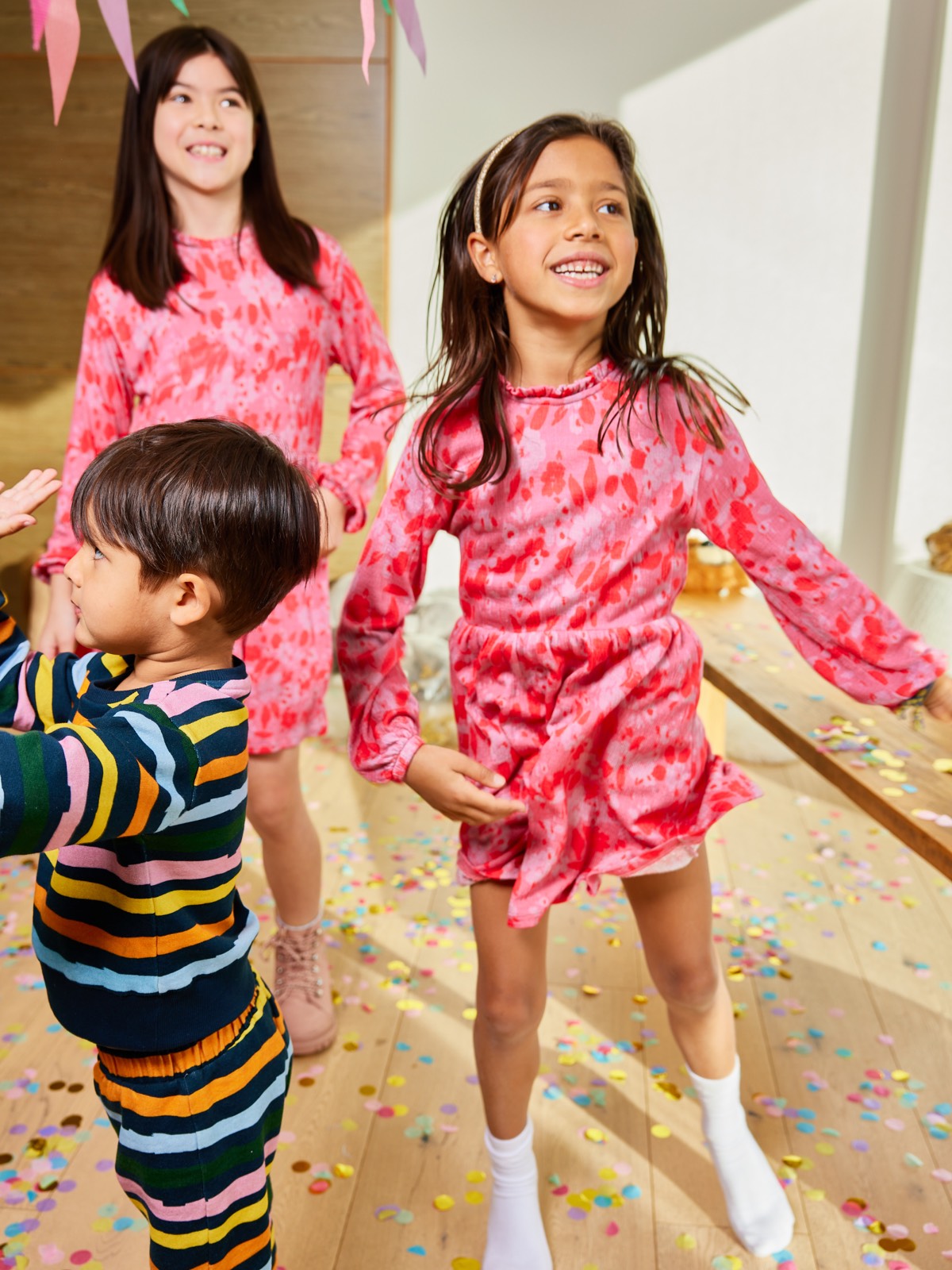Izzy - Kids Long Sleeve Dress - Pink & Red Floral Print