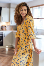Molly - Sweetheart Midi Dress - Yellow Floral