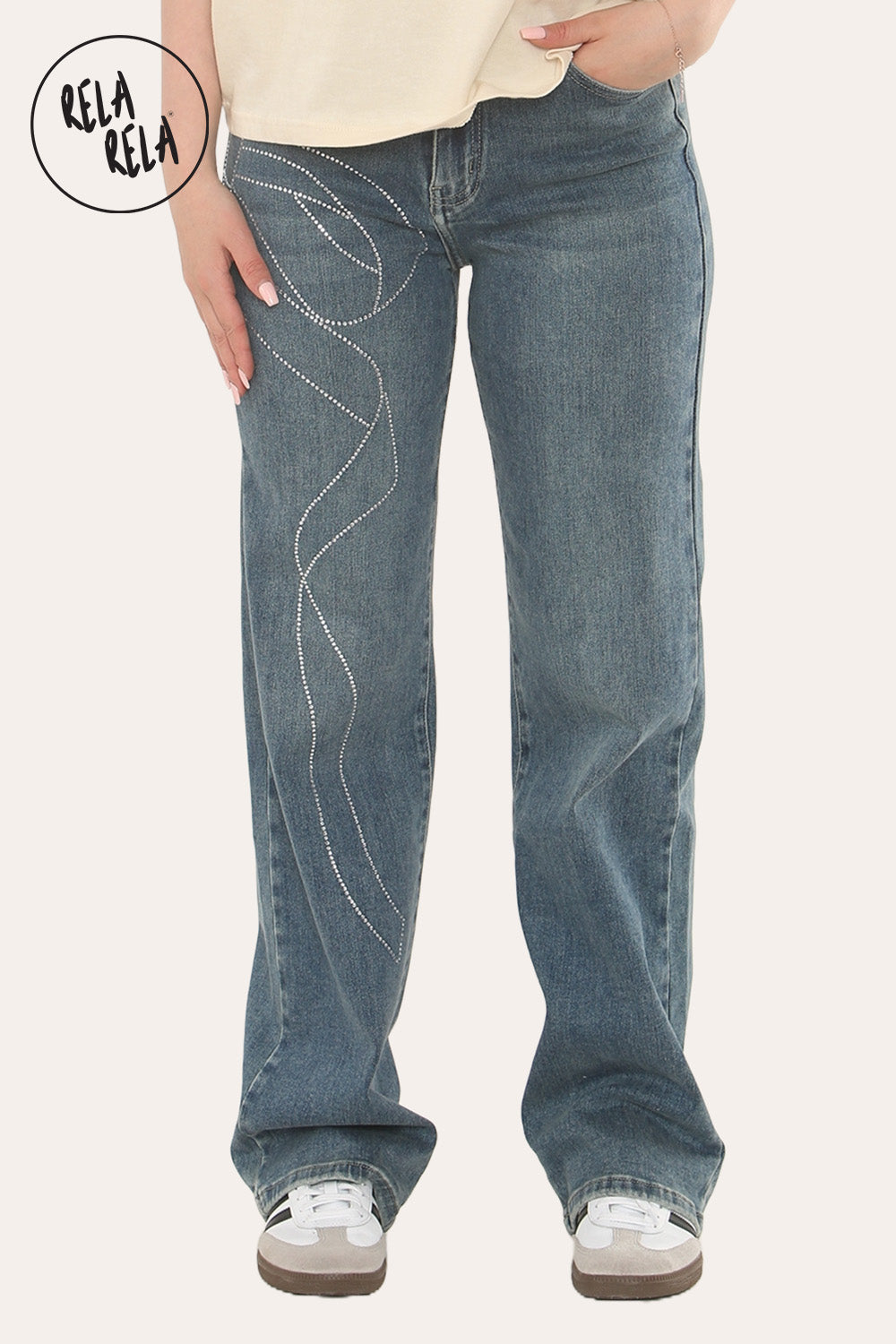 Viral Stretchy Relaxed Mid-Waist Rhinestone Bow Detail Jeans in Denim Blue