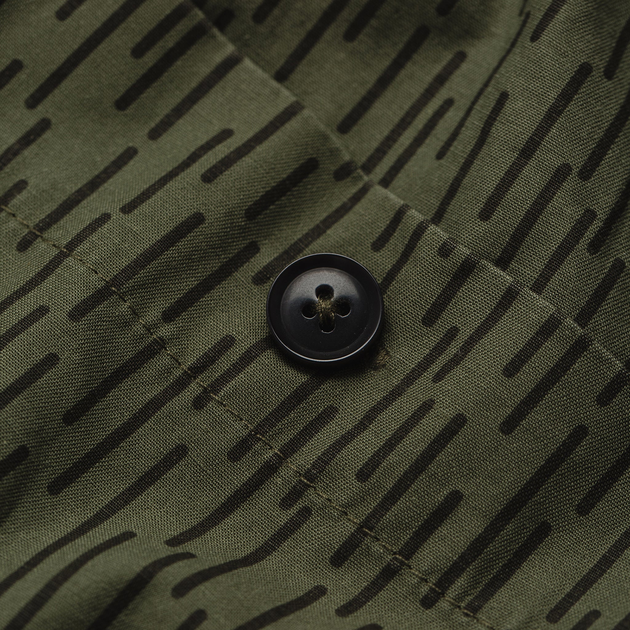 The Après Short in Rain Drop Camo