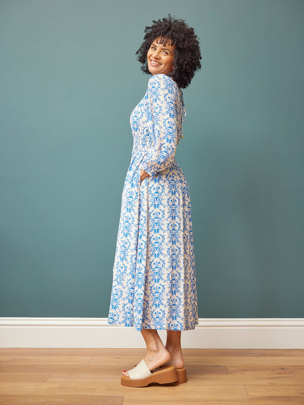 Vera Ditsy Blue Midi Dress