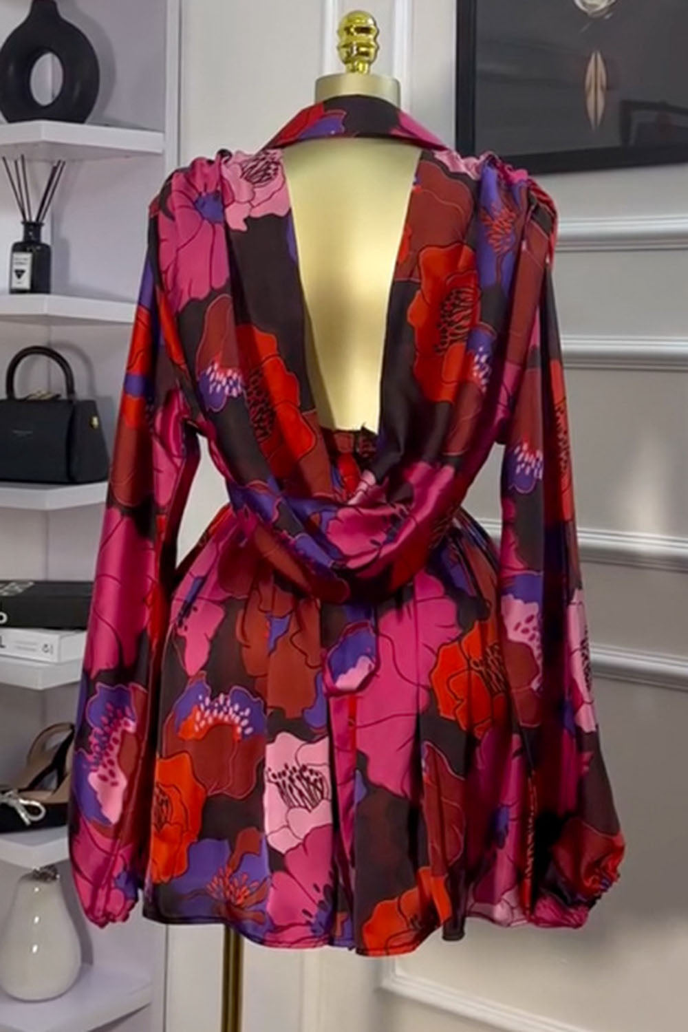 V Neck Low Back Long Sleeve Cinch Waist Pleated Floral Print Mini Dresses-Red