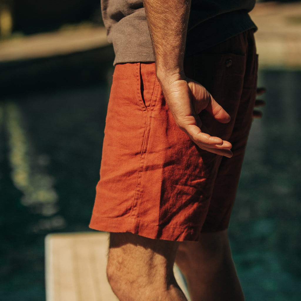 The Apres Short in Sienna Hemp