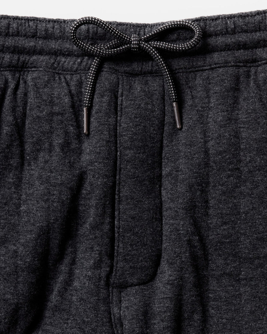 The Apres Pant in Heather Coal Quilted Jersey