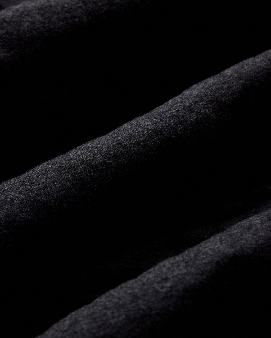 The Apres Pant in Heather Coal Quilted Jersey