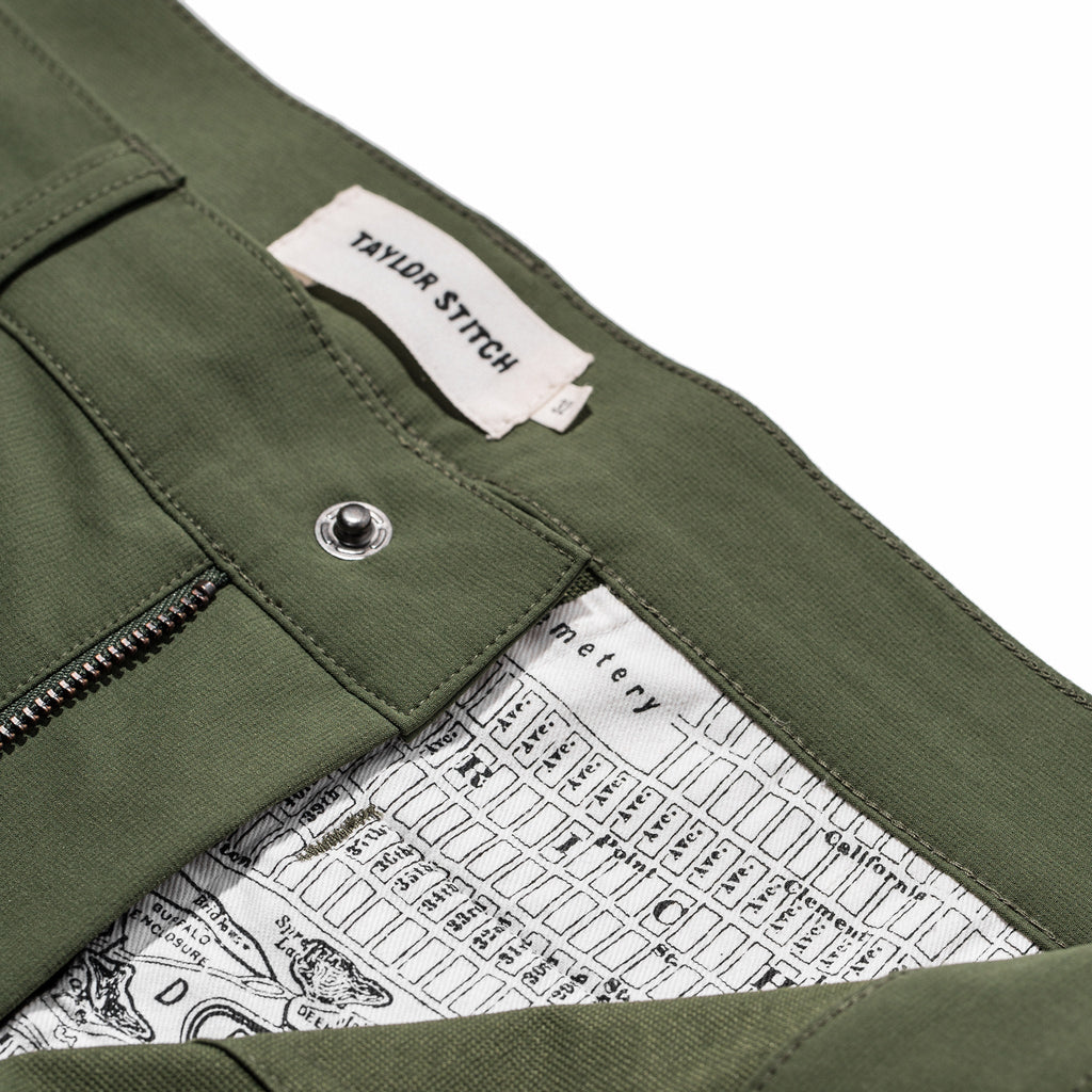 The Alpine Pant in Moss