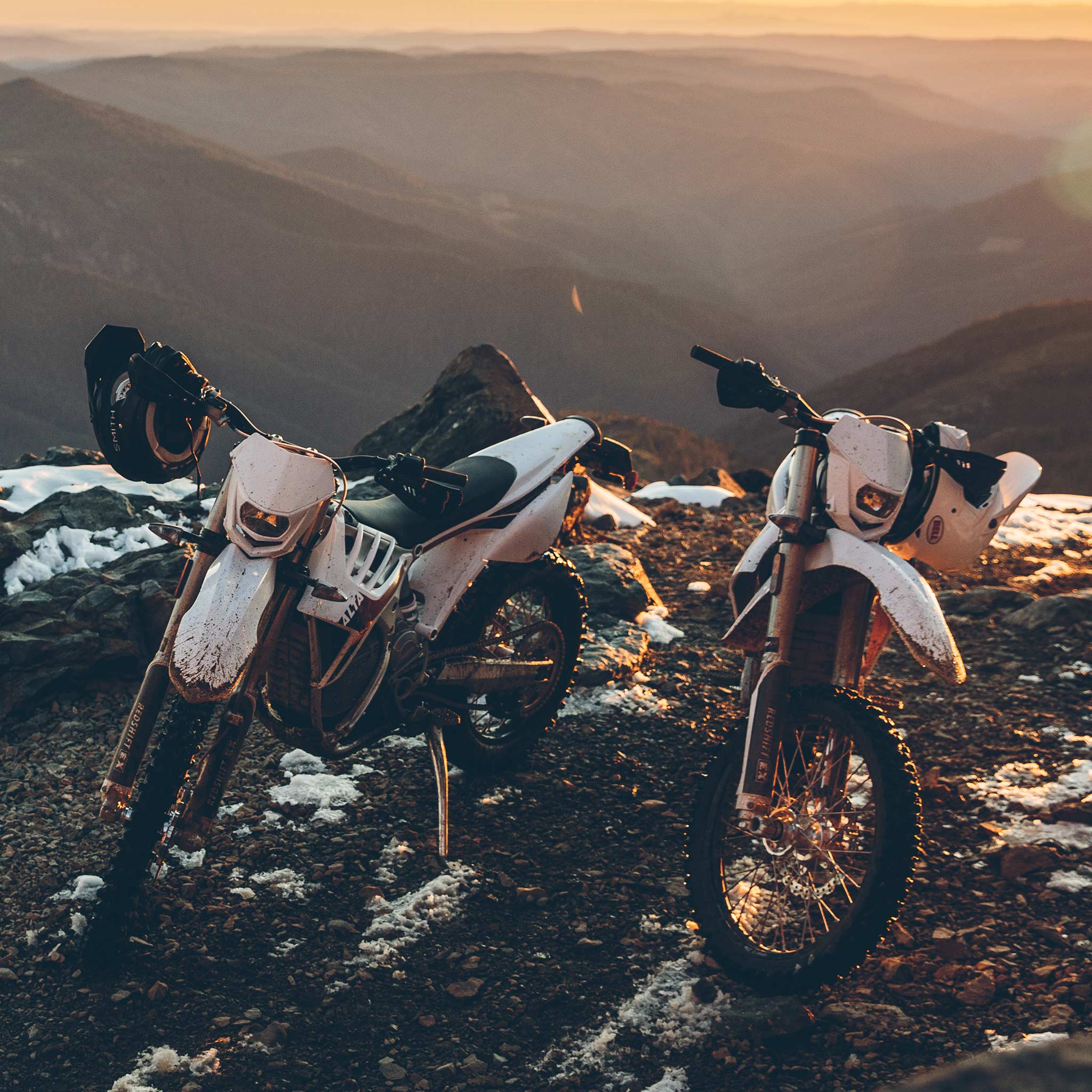 The Alta Motors Redshift EX in Taylor Stitch Custom