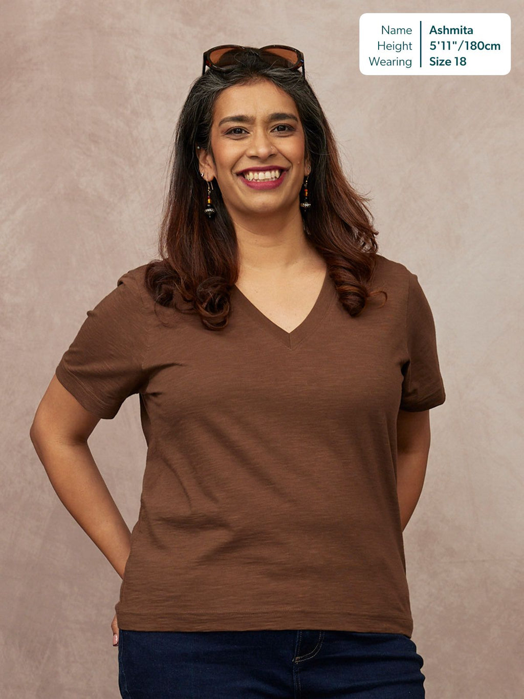Cathy V-neck Tee - Brown