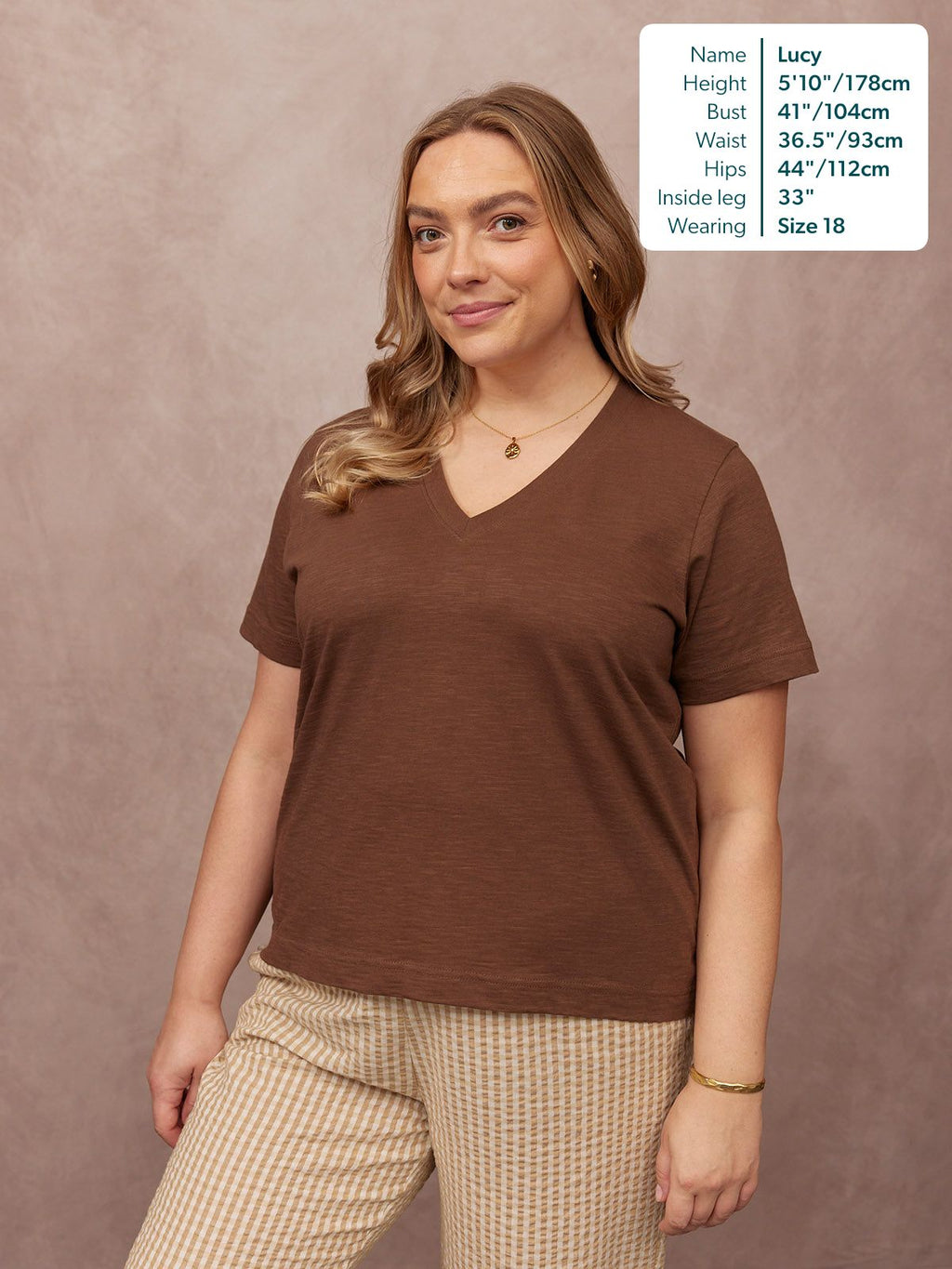 Cathy V-neck Tee - Brown