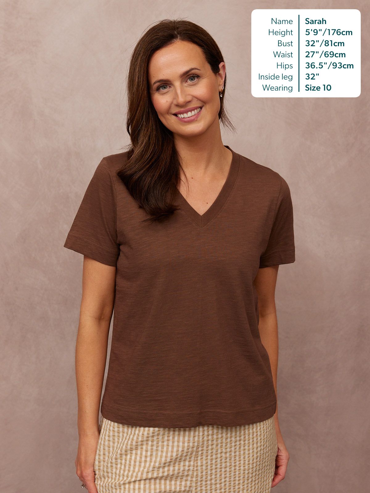 Cathy V-neck Tee - Brown