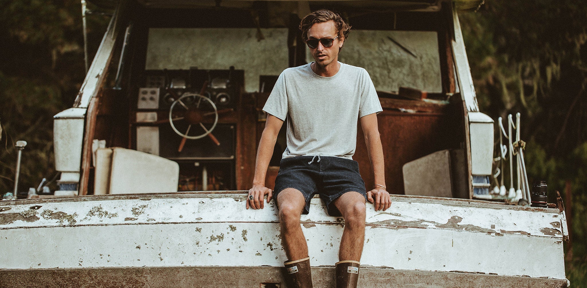 The Après Short in Indigo Crepe